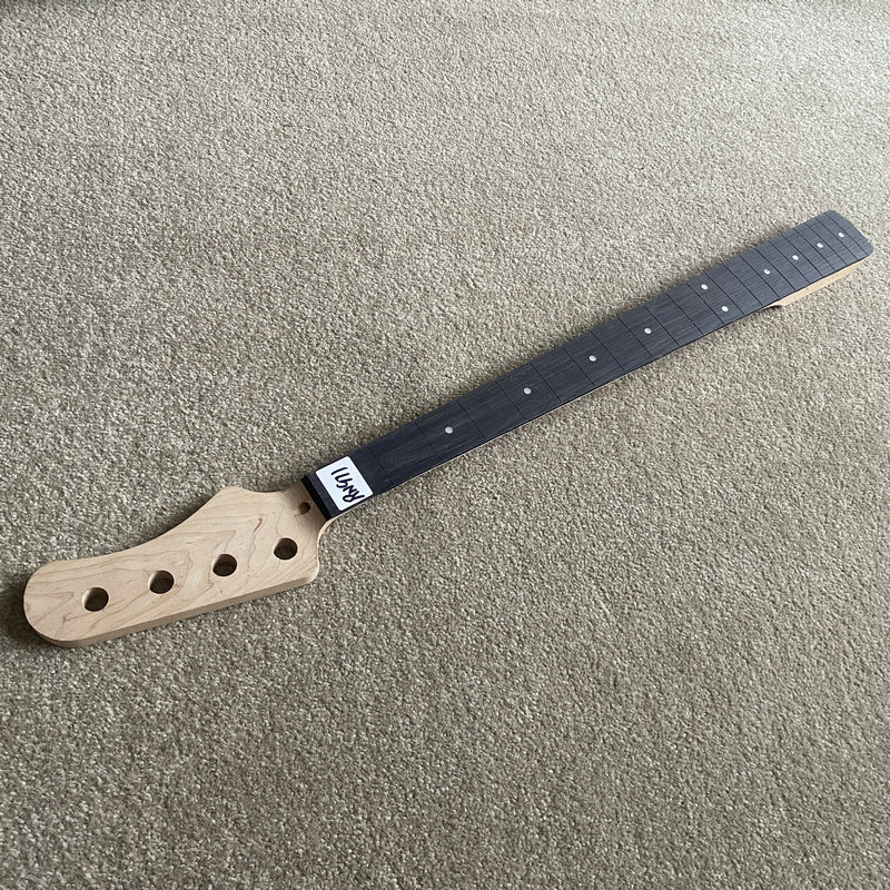 RN971 Zamówienie Indywidualne  – Bass Guitar Fretless recenzja i cena