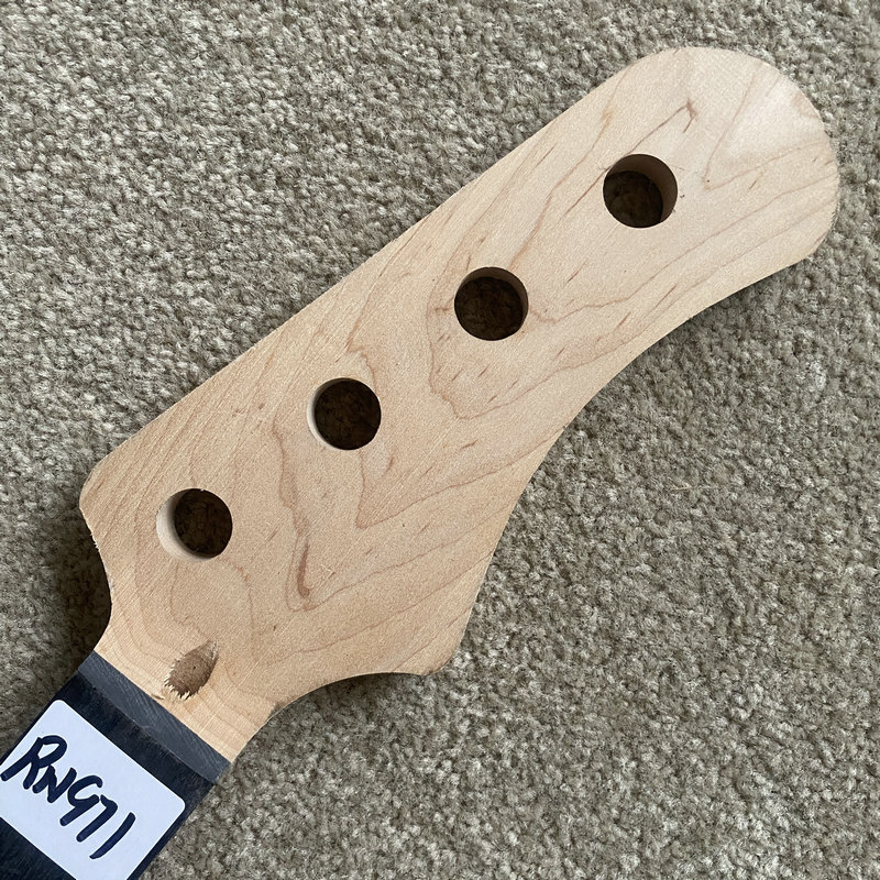 RN971 Zamówienie Indywidualne  – Bass Guitar Fretless recenzja i cena
